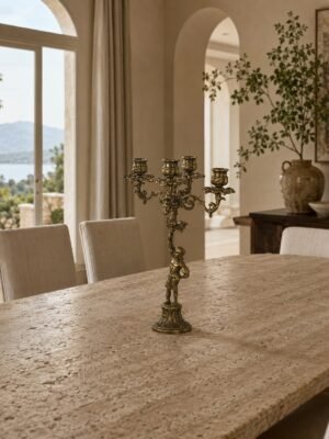 Candelabro in metallo color bronzo