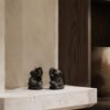 Coppia di piccole statuine nere
